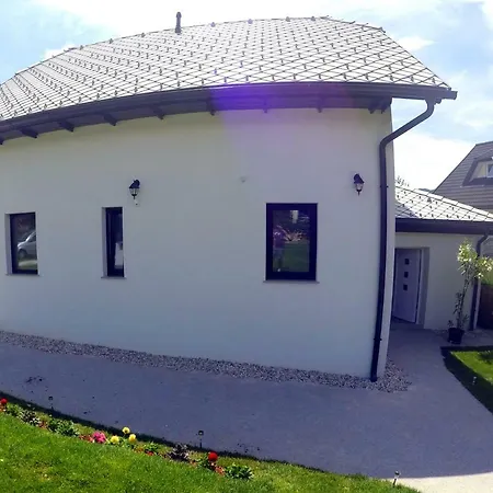 The Jungle Apartments And Rooms Bled Exterior photo